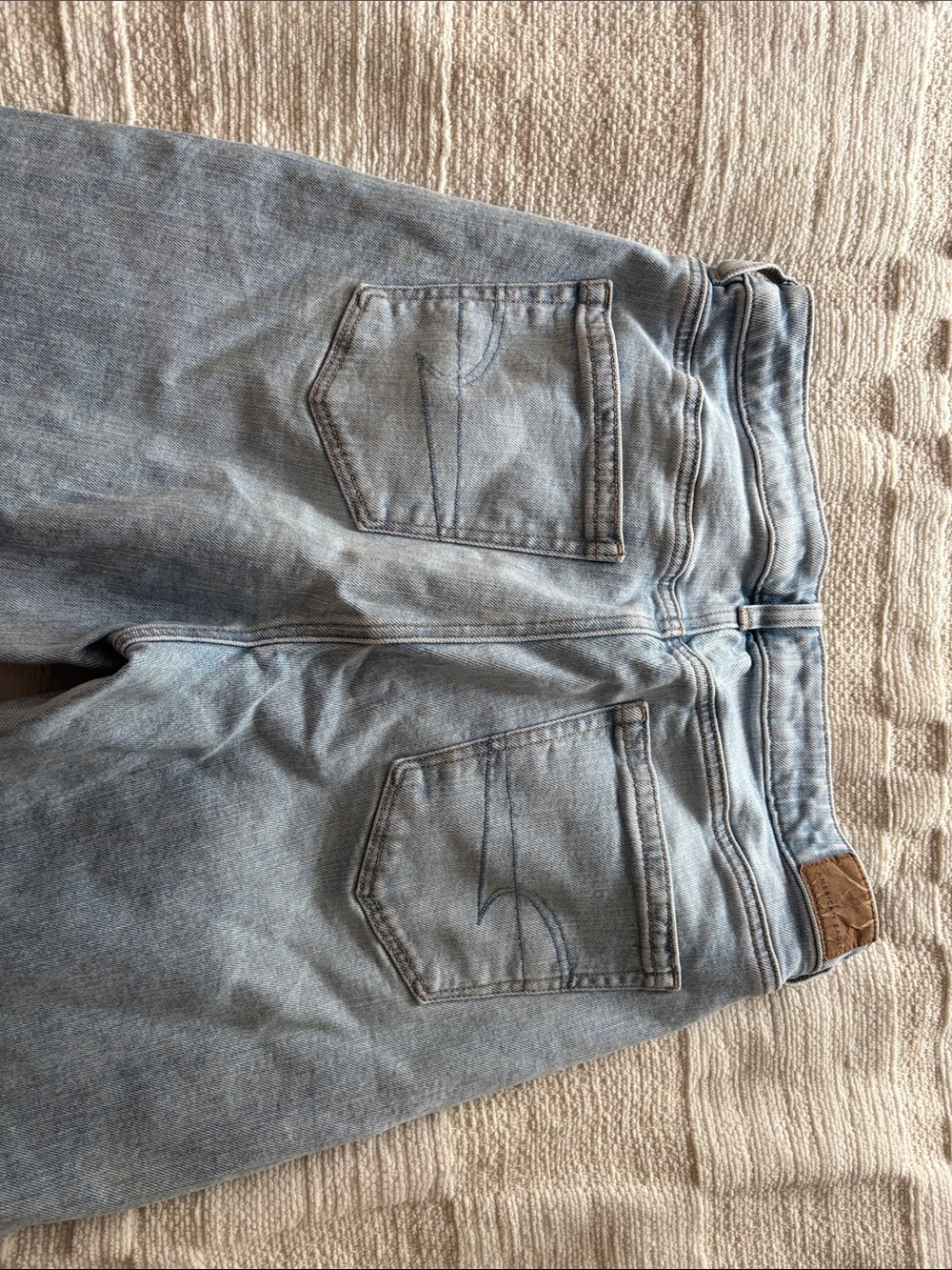 American Eagle Outfitters Light Blue Straight Leg Jeans - Picture 8 of 8